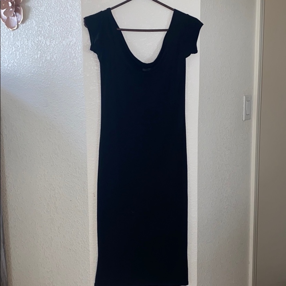 Off the shoulder stretch dress